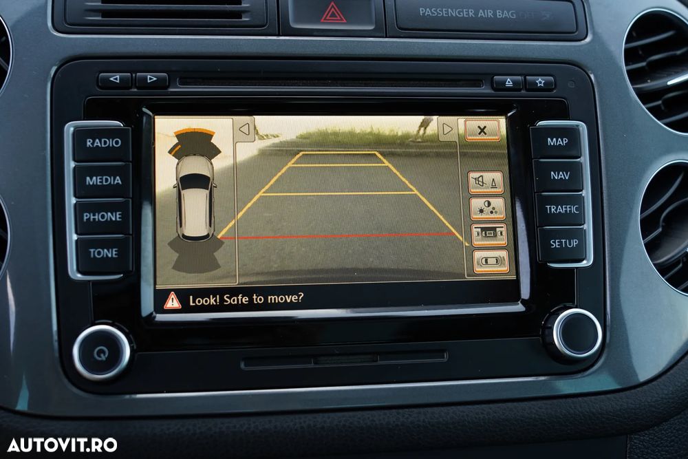 Volkswagen Tiguan - 12