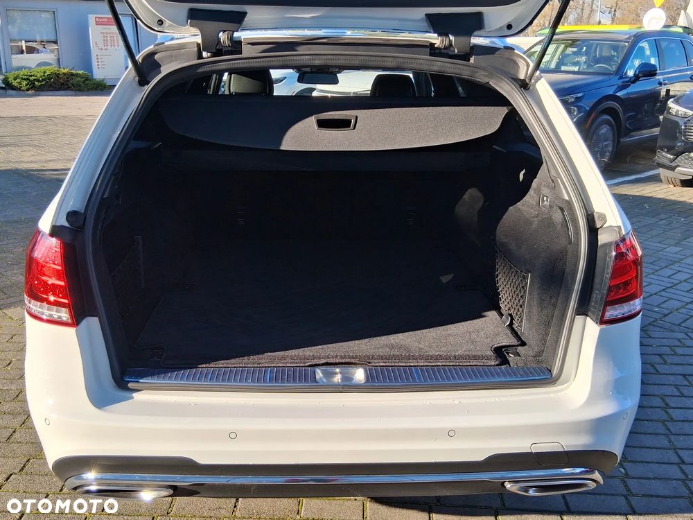 Mercedes-Benz Klasa E 300 4Matic 7G-TRONIC Avantgarde - 12
