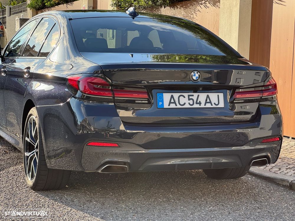 BMW 530 e Pack Desportivo M - 8