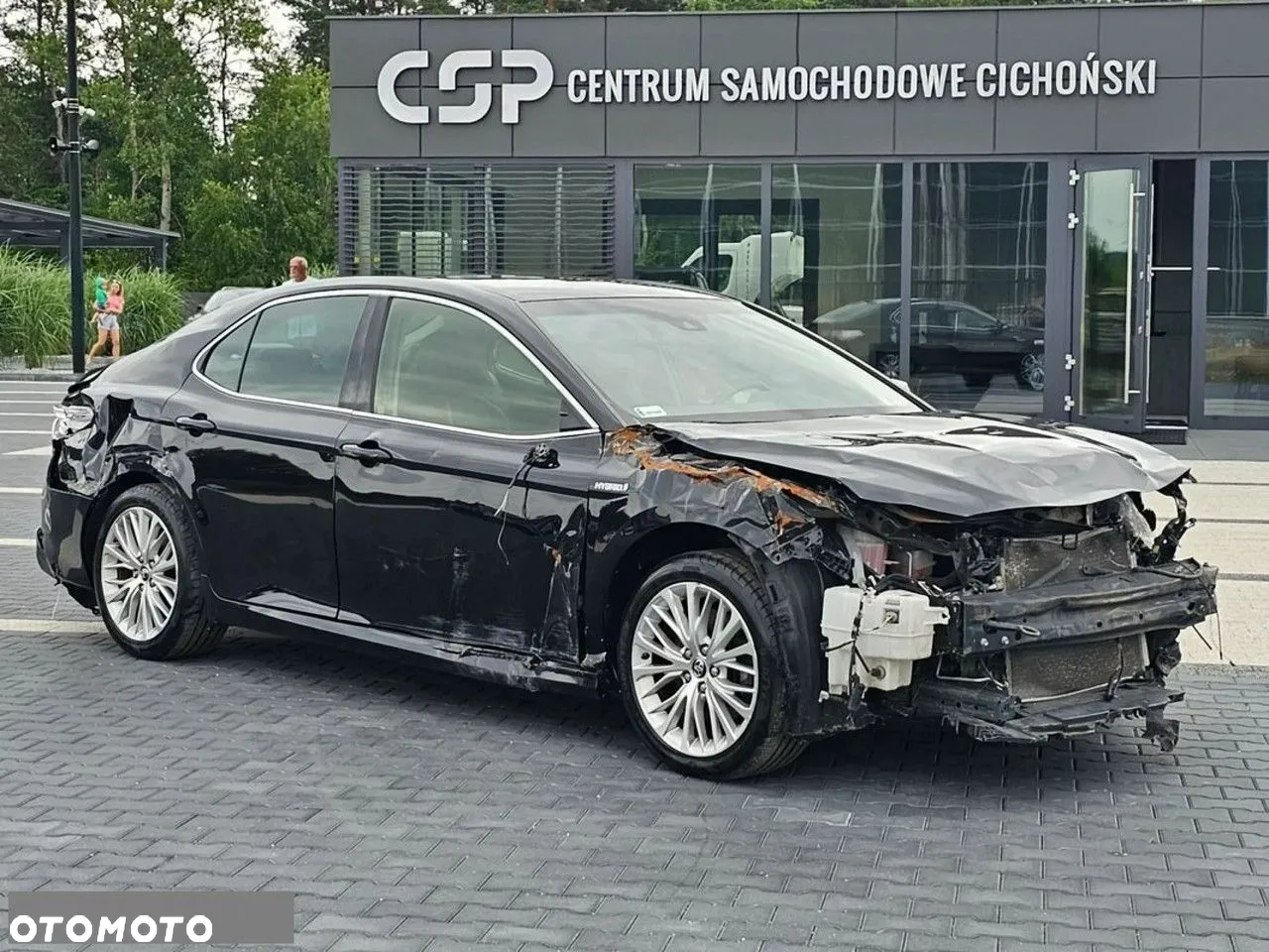 Toyota Camry - 5