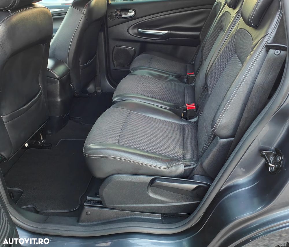 Ford S-Max 2.0 TDCi Titanium - 8