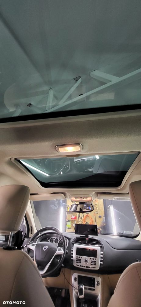 Lancia Delta 1.4 T-Jet 16v Oro - 15