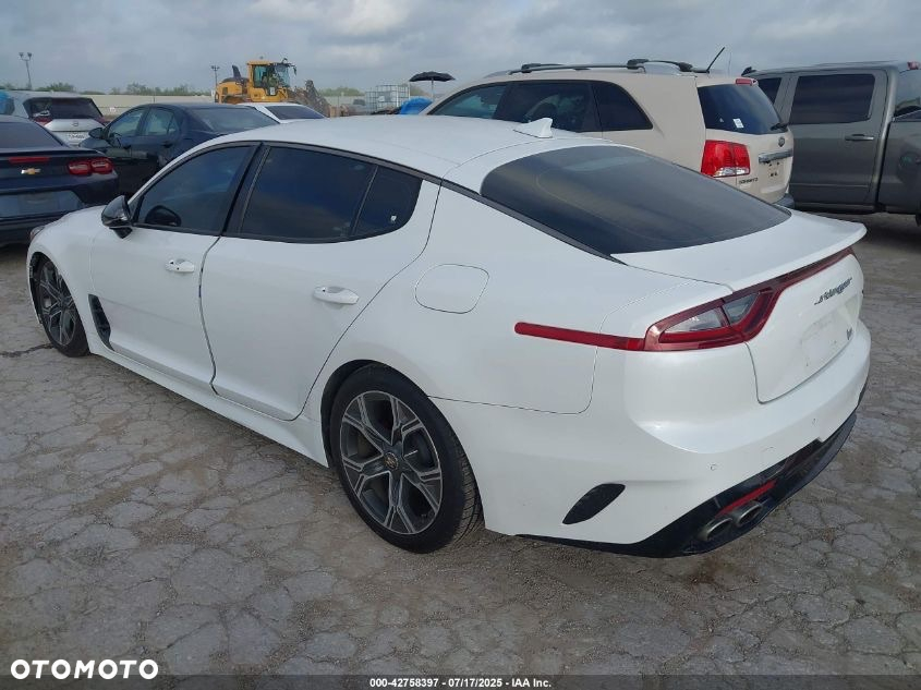 Kia Stinger 2.0 T-GDI GT Line - 4