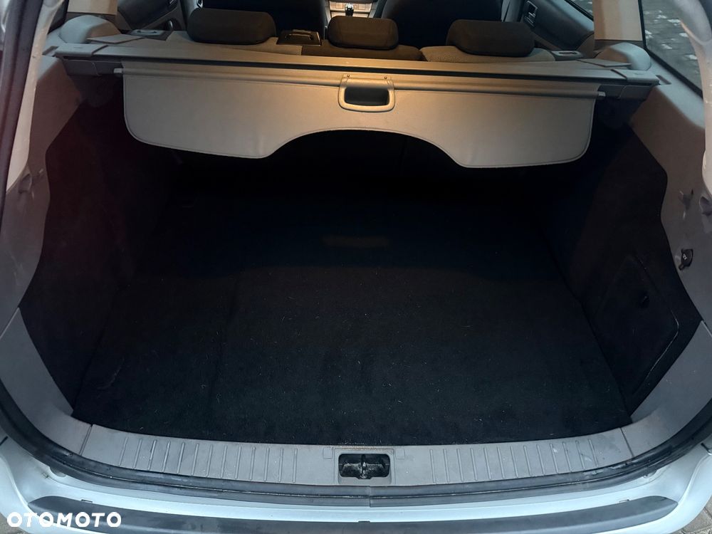 Ford Focus 1.6 16V Connection - 30