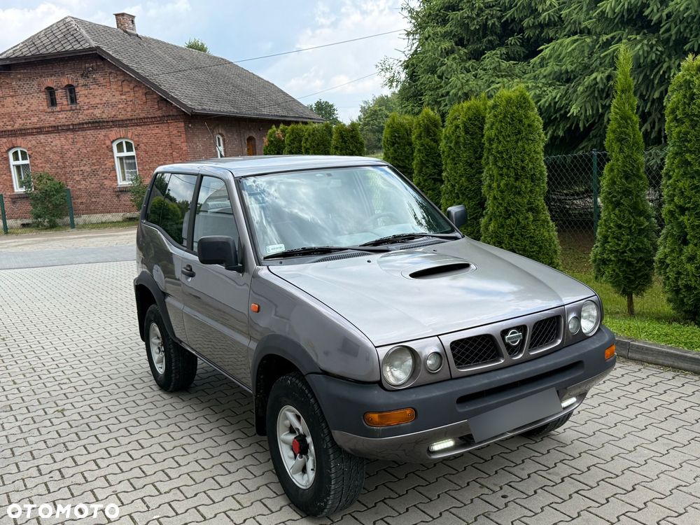 Nissan Terrano 2.7 TDi Sport - 4
