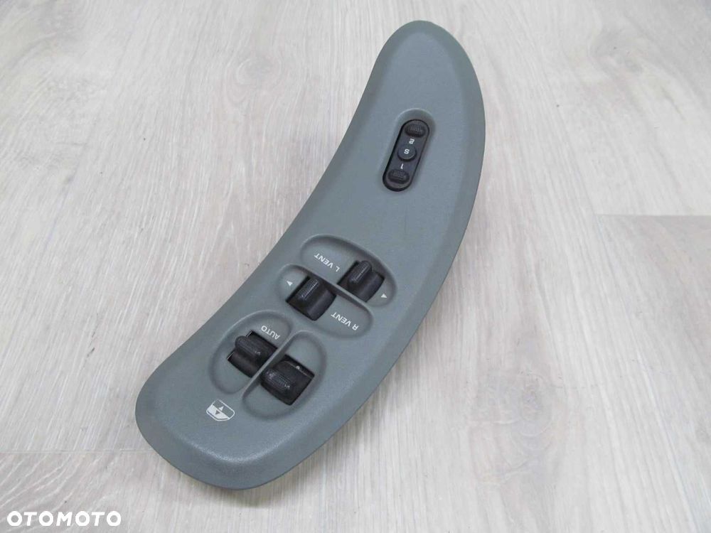CHRYSLER GRAND VOYAGER IV PANEL PRZELACZNIK OTWIERANIA SZYB 04685780AB - 2