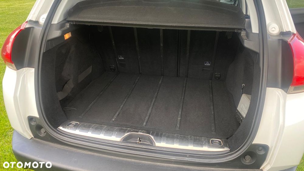Peugeot 2008 e-HDi FAP 92 STOP & START Allure - 4