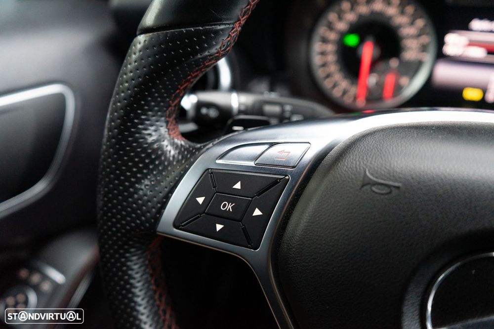 Mercedes-Benz A 180 - 35