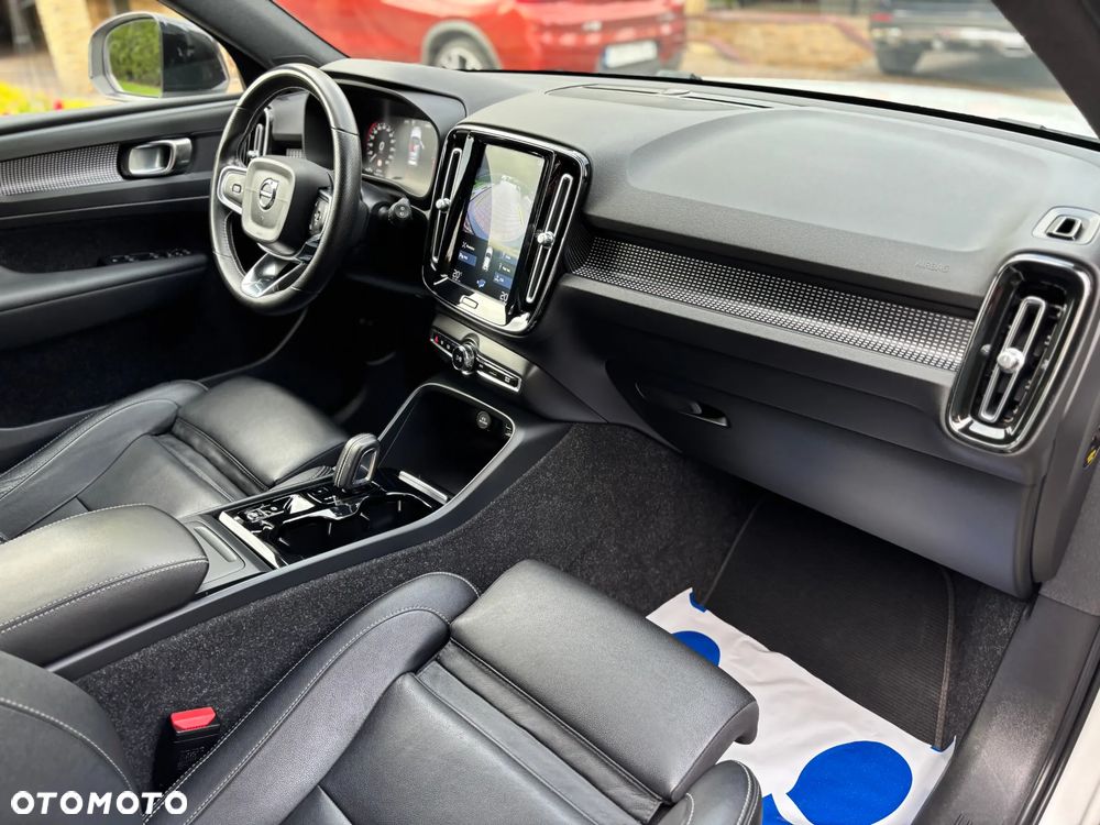Volvo XC 40 D3 R-Design - 8
