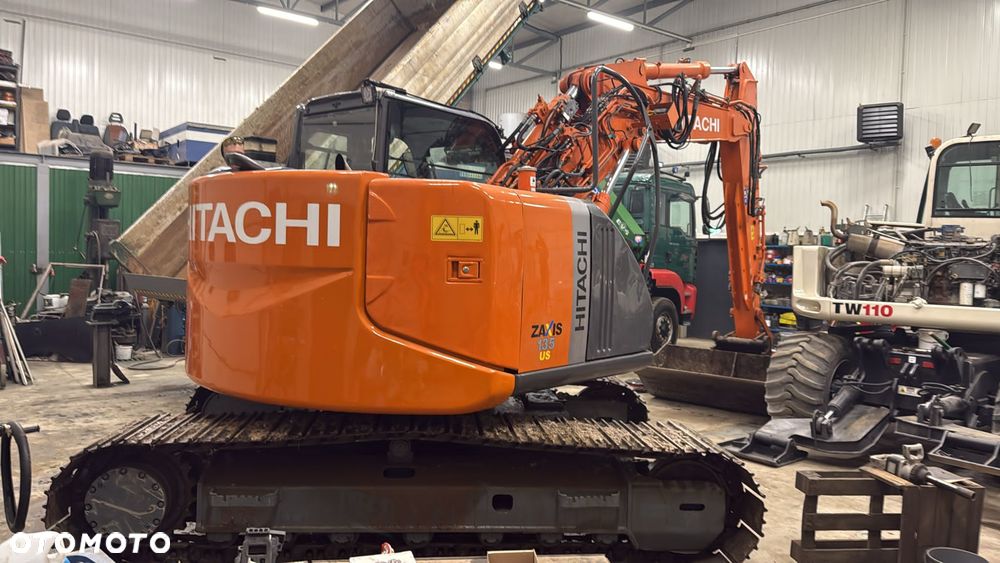 Hitachi Zaxis 135 us zx - 1