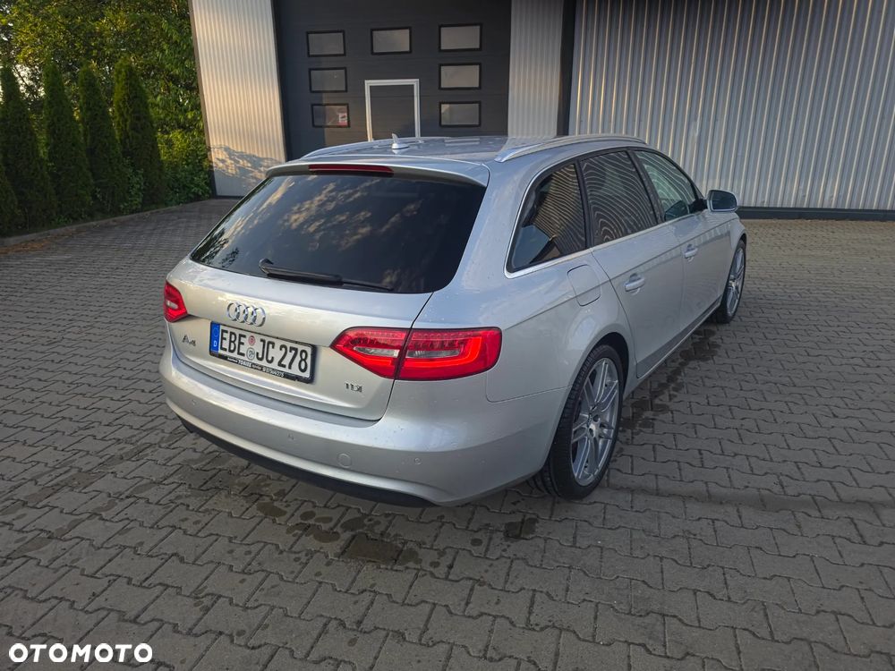Audi A4 Avant - 5