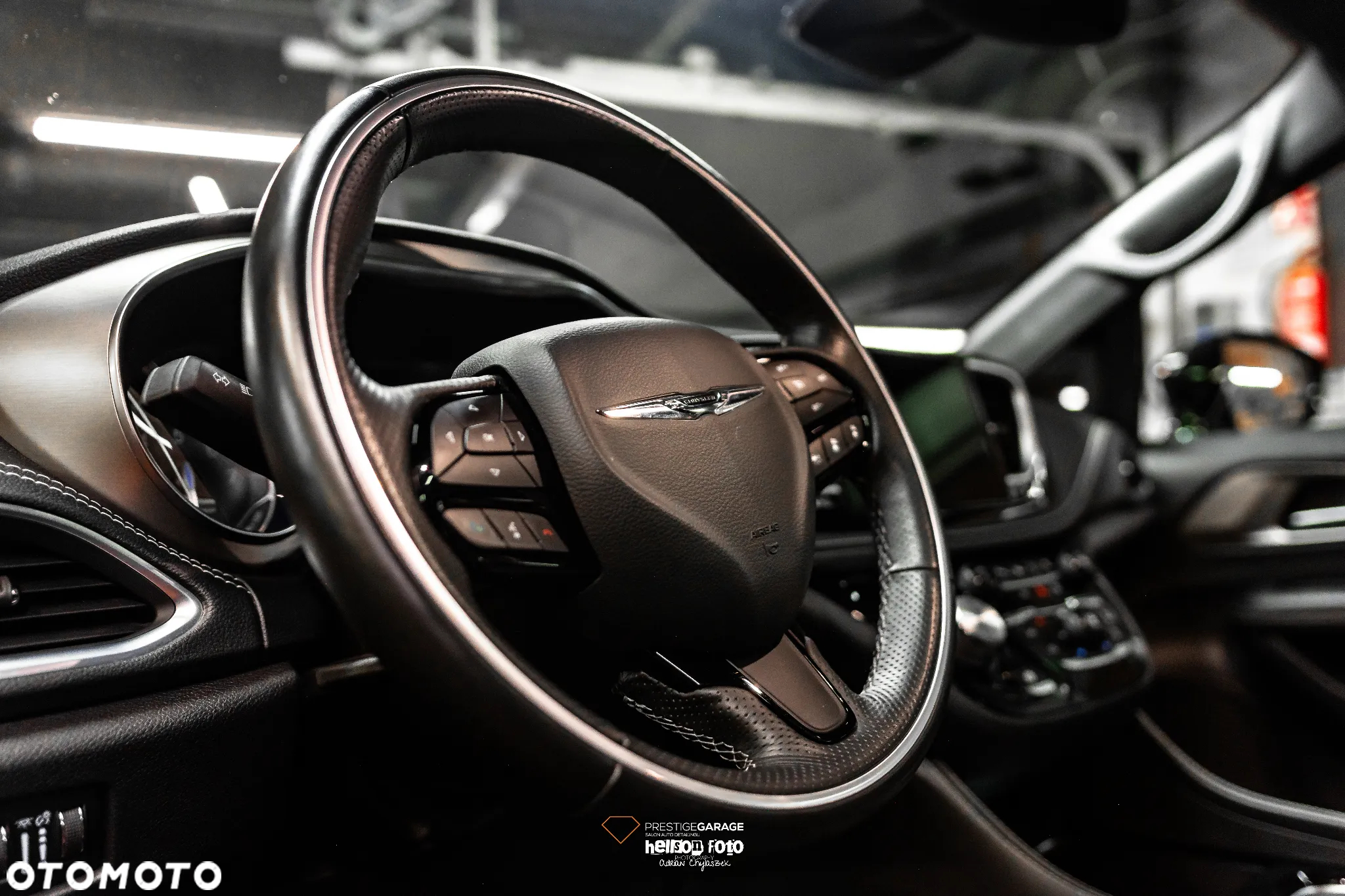 Chrysler Pacifica - 12