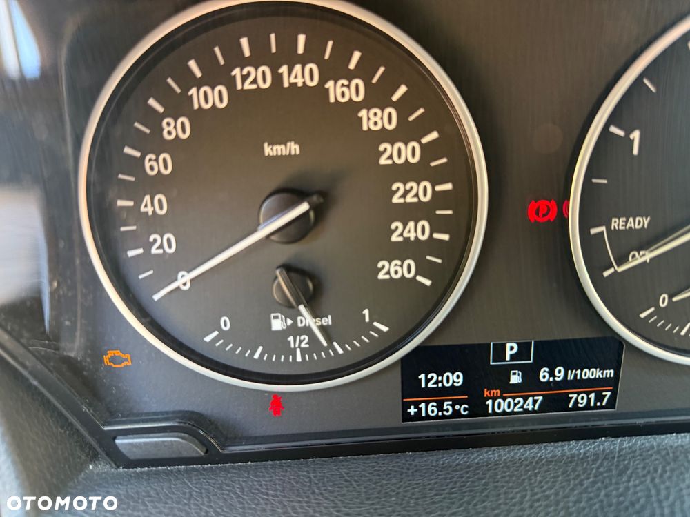 BMW Seria 2 218d M Sport - 6