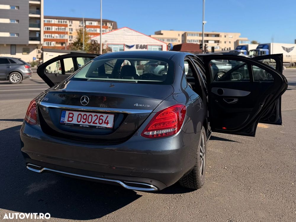 Mercedes-Benz C 200 4MATIC 7G-TRONIC - 19