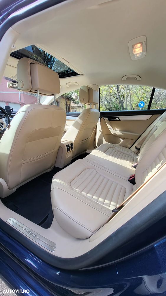 Volkswagen Passat 2.0 TDI DSG Highline - 8