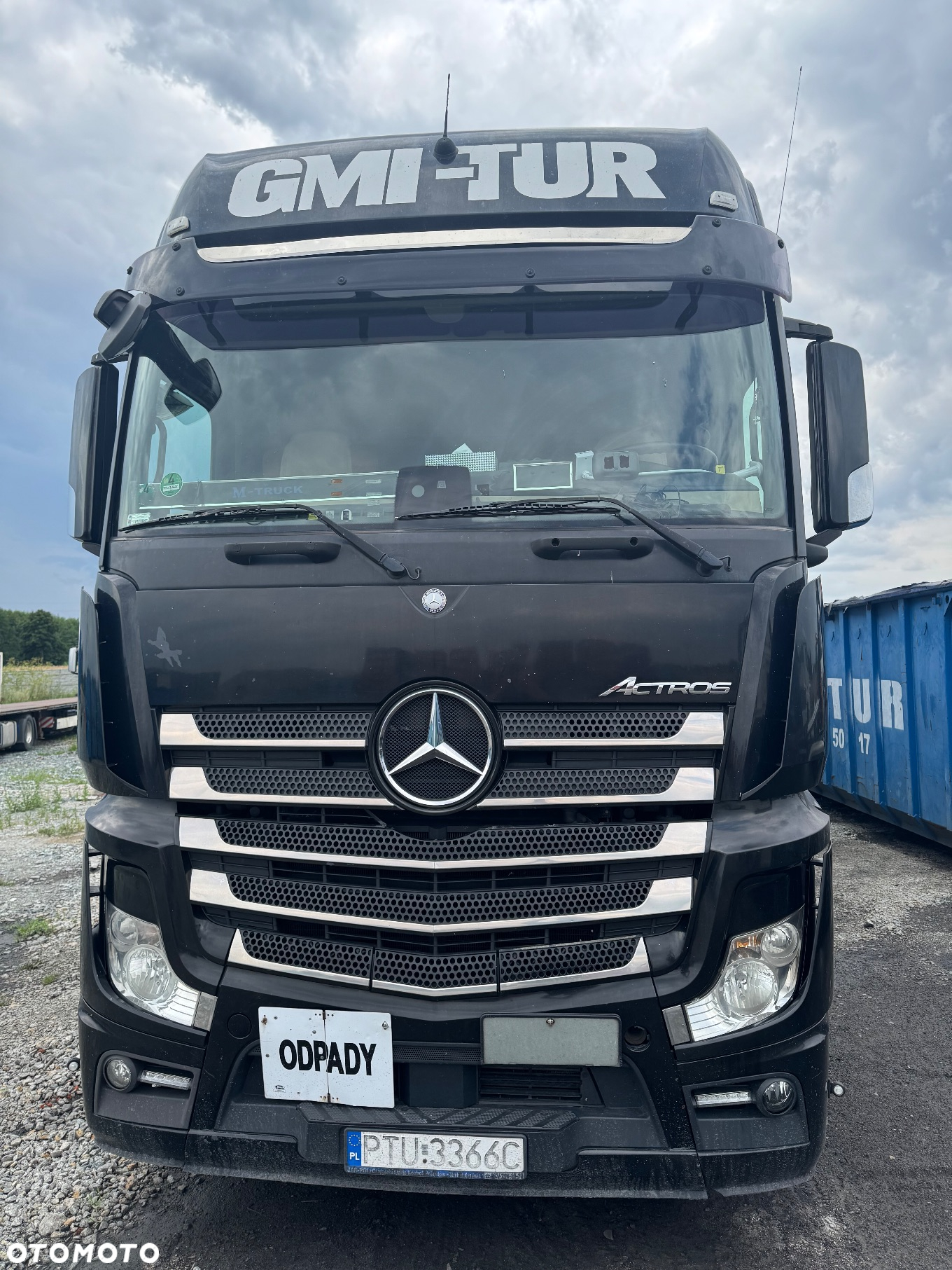 Mercedes-Benz Actros - 3