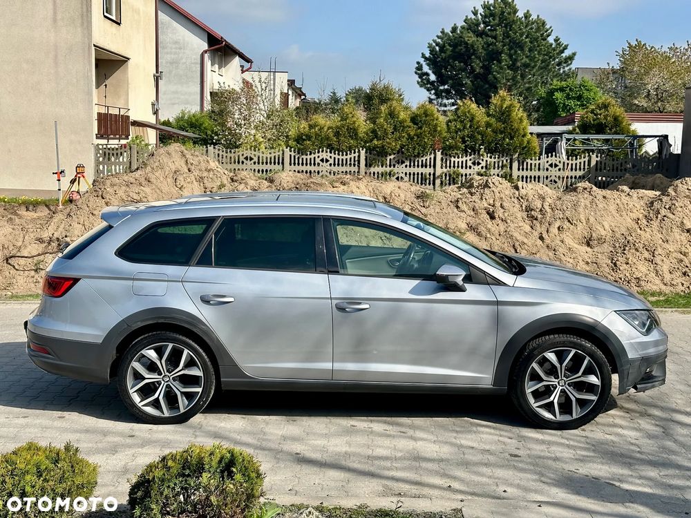 Seat Leon Sportstourer 2.0 TDI Start&Stop 4Drive DSG X-Perience - 7