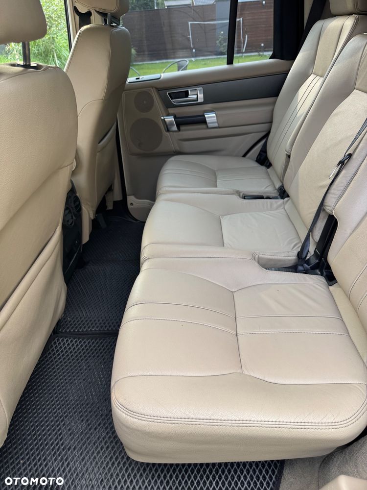 Land Rover Discovery 3.0D V6 HSE - 8