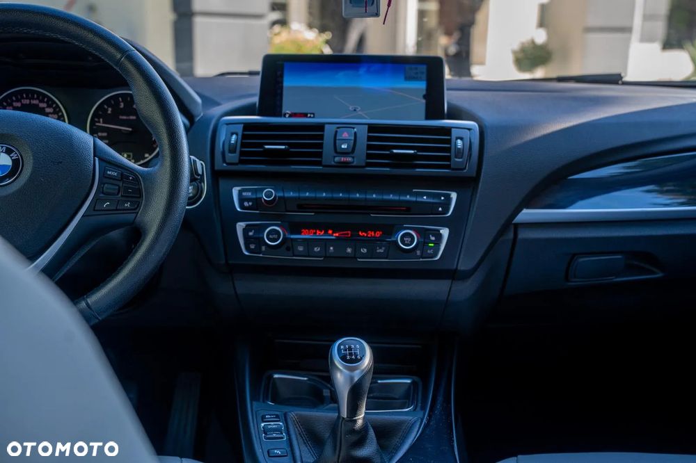 BMW Seria 1 118i Urban Line - 11