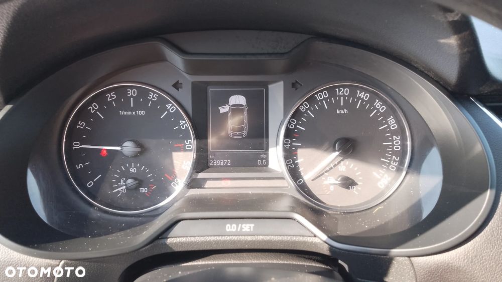 Skoda Octavia 1.6 TDI Edition - 12