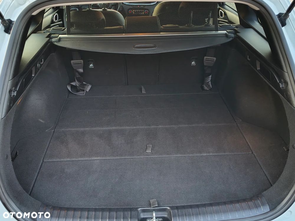 Kia Ceed 1.6 CRDi mHEV L Business Line - 14