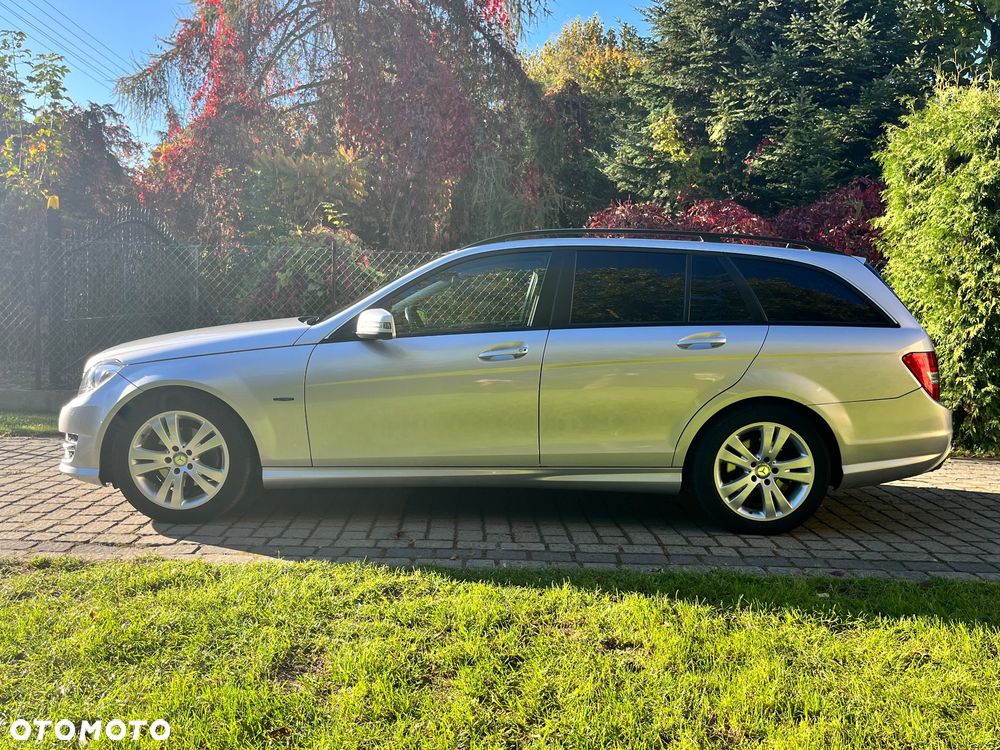 Mercedes-Benz C 2014 photo 4