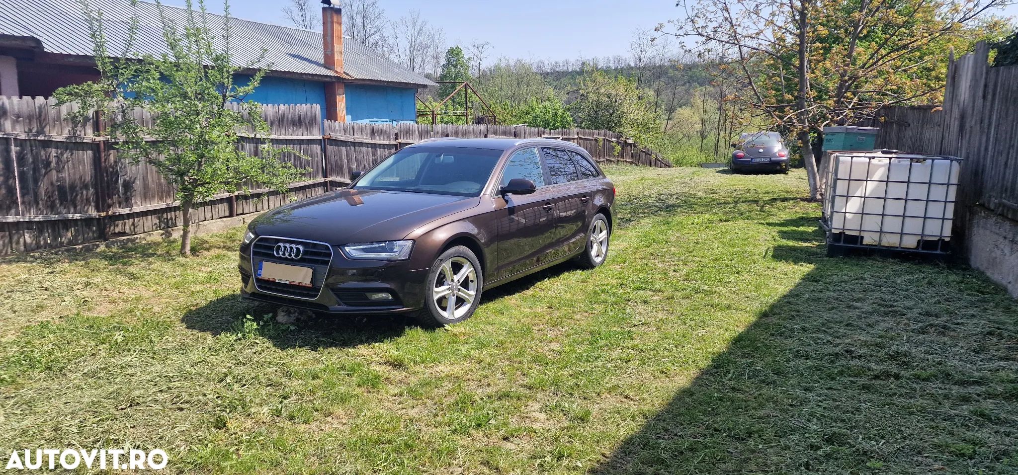 Audi A4 - 1