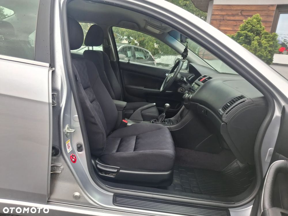 Honda Accord Tourer 2.0 i Sport - 21