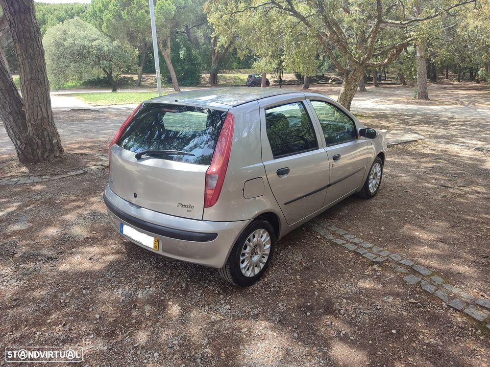 Fiat Punto 1.2 16V 80 Dynamic - 9