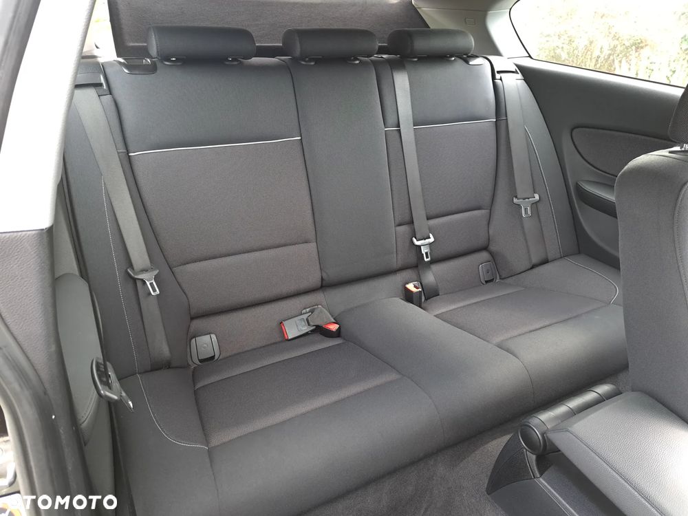 BMW Seria 1 116i - 33