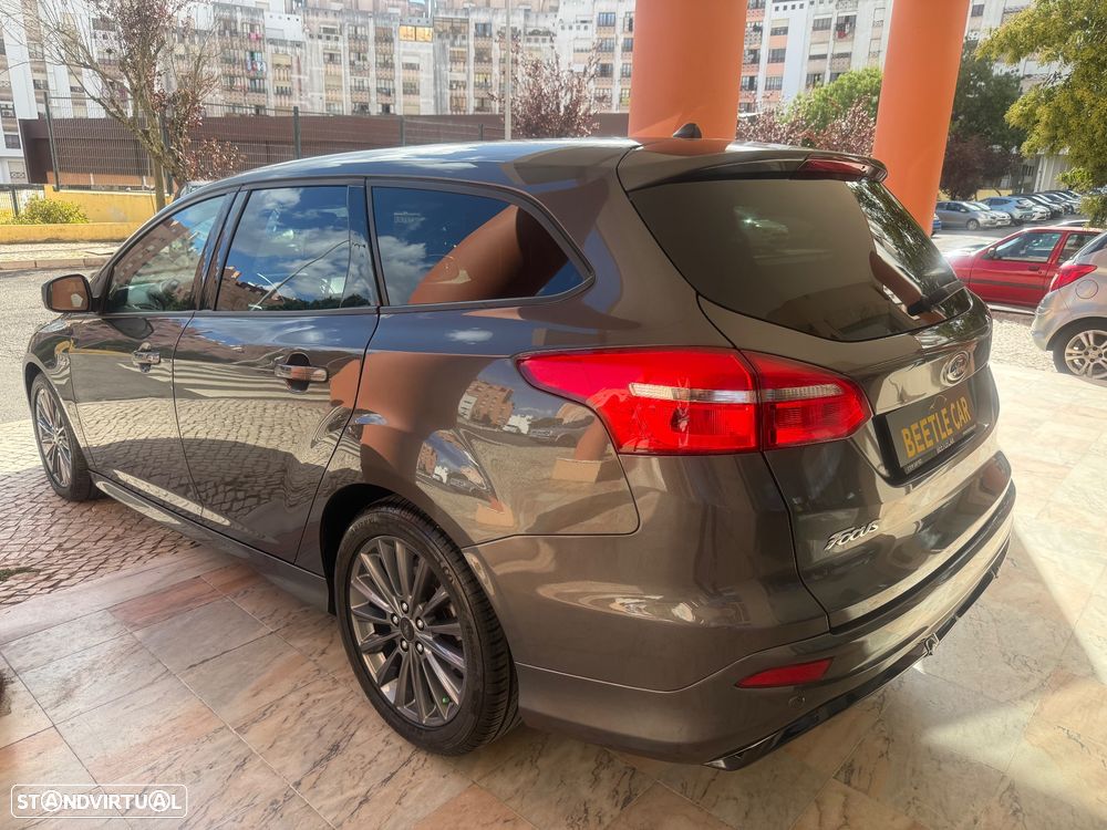 Ford Focus SW 1.5 TDCi ST-Line - 13