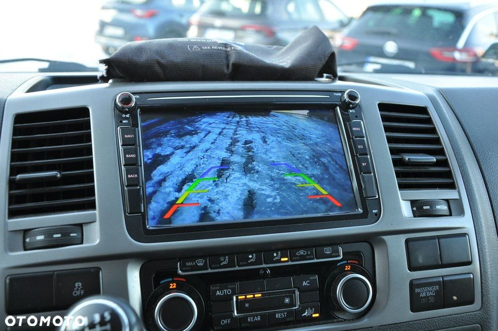 Volkswagen Caravelle - 19