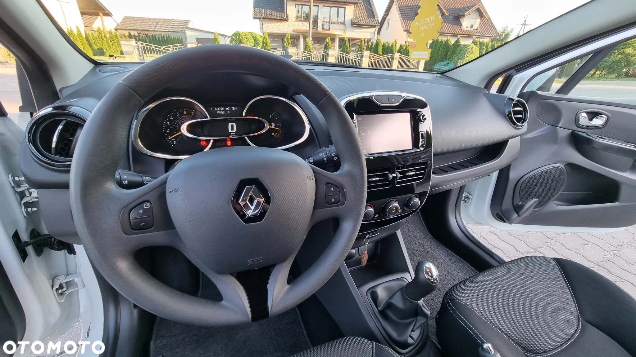 Renault Clio 1.2 16V 75 Authentique - 30
