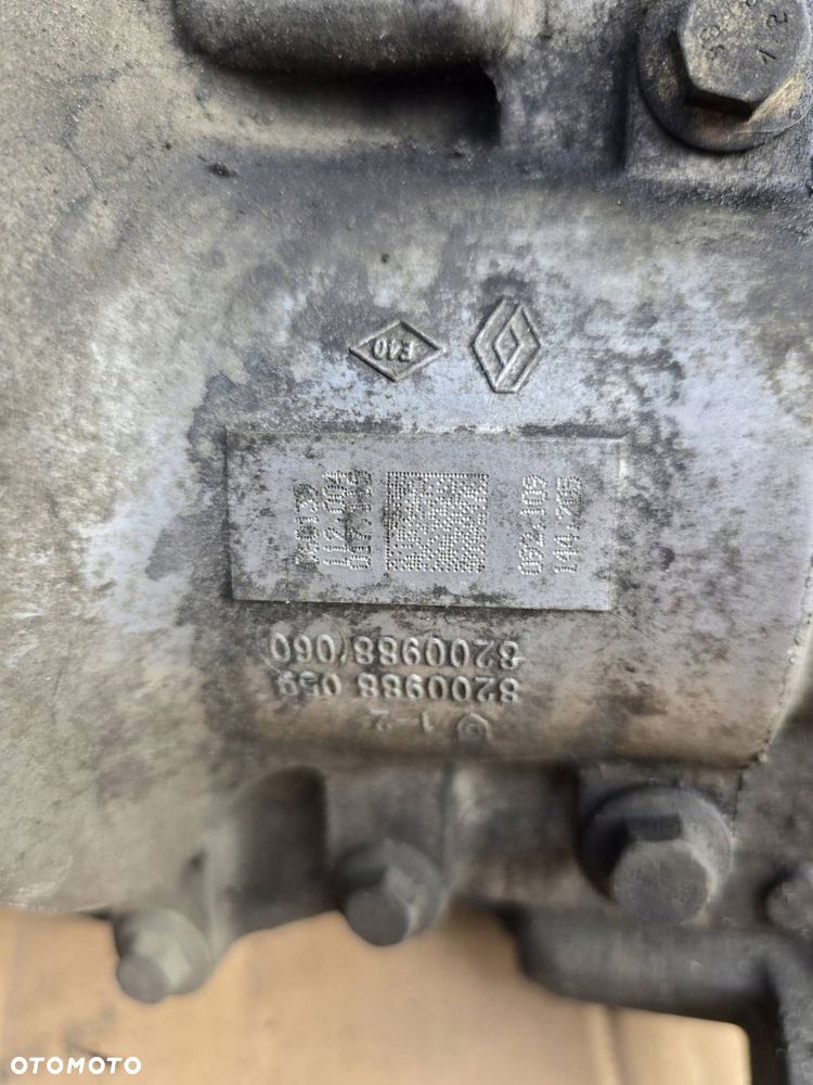 skrzynia rozdzielcza / reduktor 8200988 dacia duster - 4