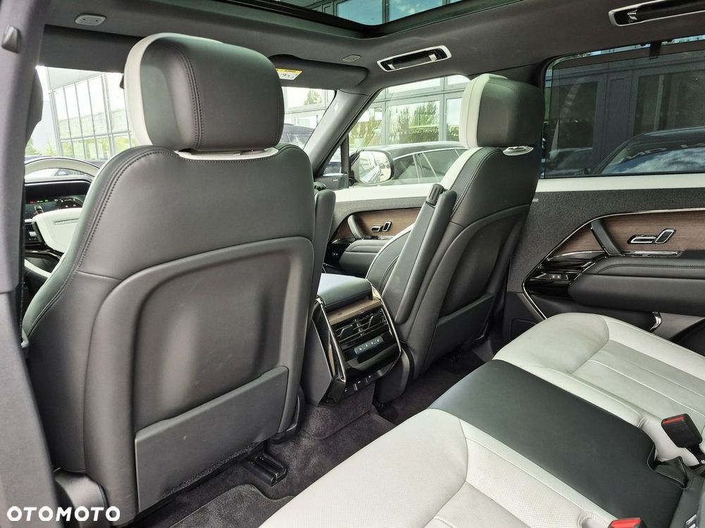 Land Rover Range Rover Sport D250 Dynamic SE - 25