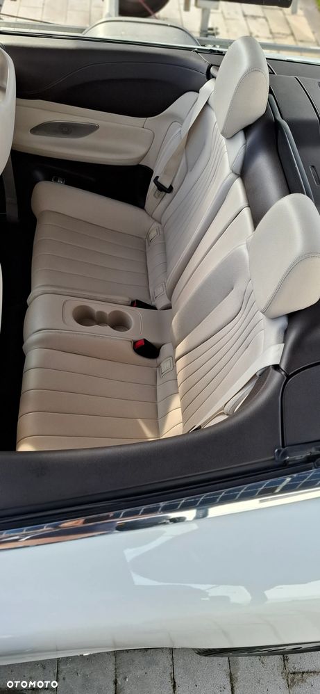 Mercedes-Benz Klasa E 400 4Matic Cabrio 9G-TRONIC AMG Line - 14