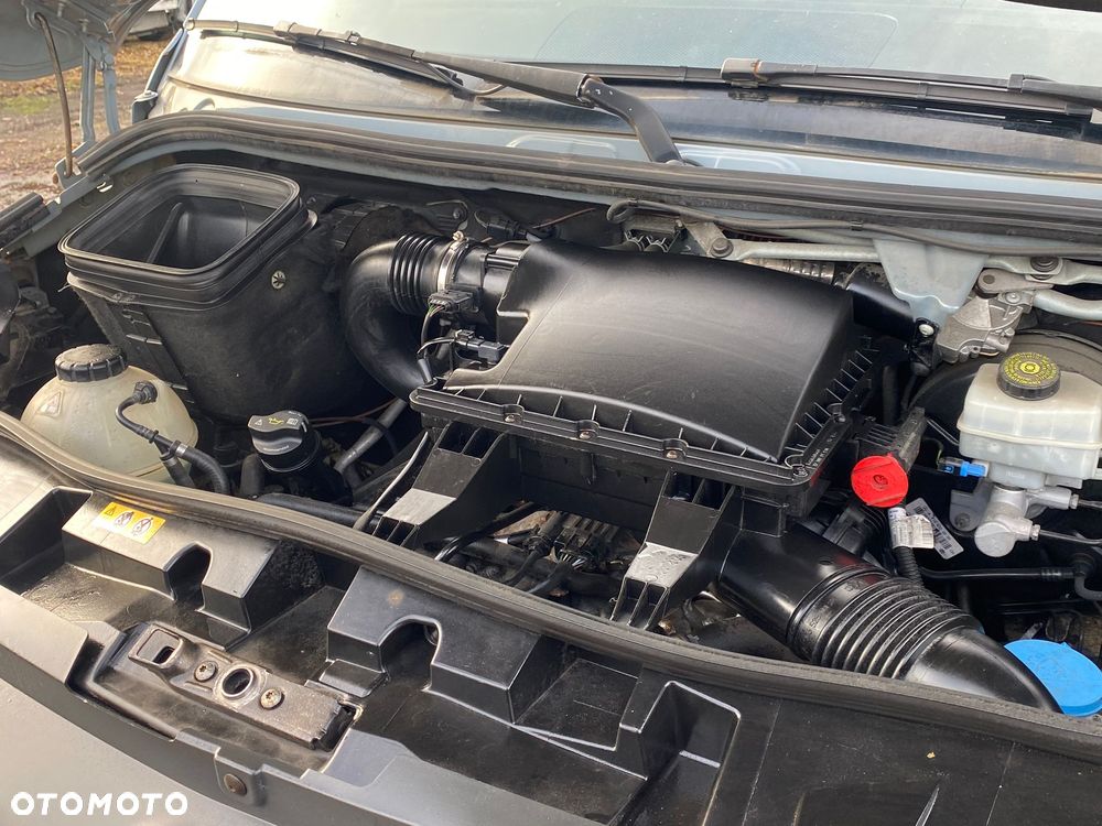 Mercedes-Benz Sprinter 319CDI V6 - 12
