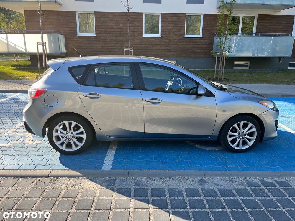 Mazda 3 1.6 Exclusive + - 2