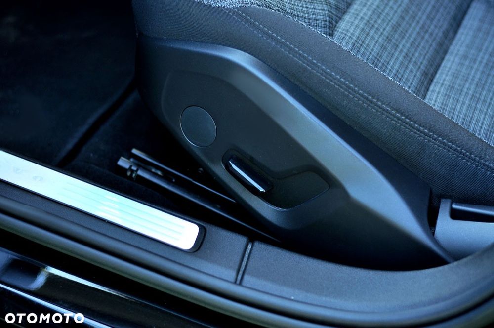 Volvo V60 B3 B Geartronic Momentum - 32