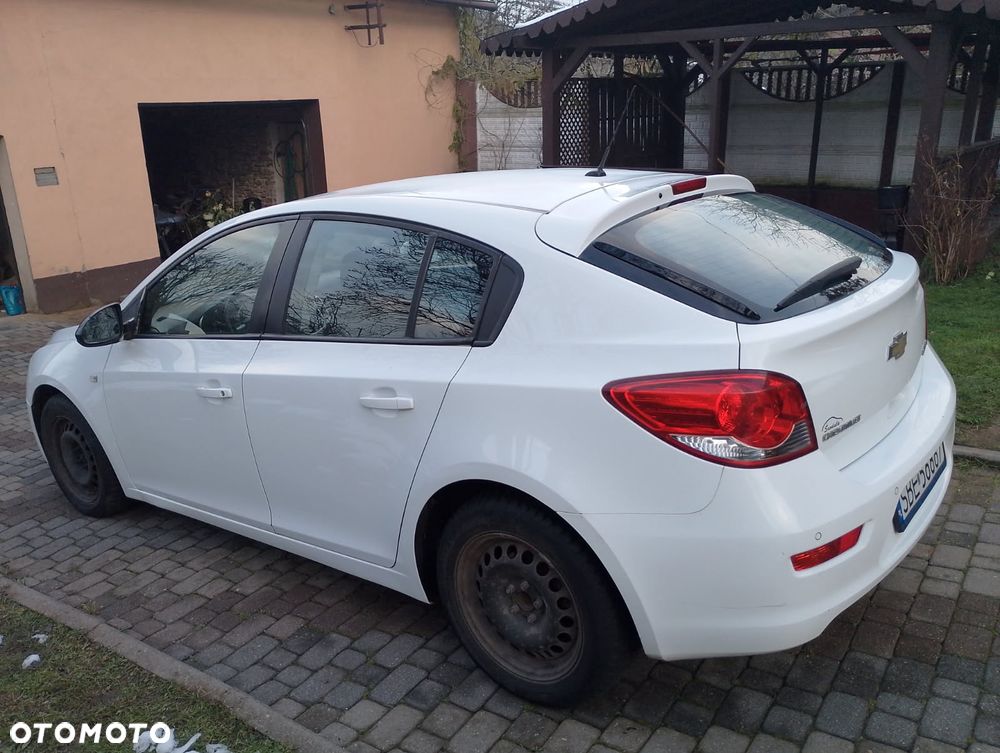 Chevrolet Cruze - 3