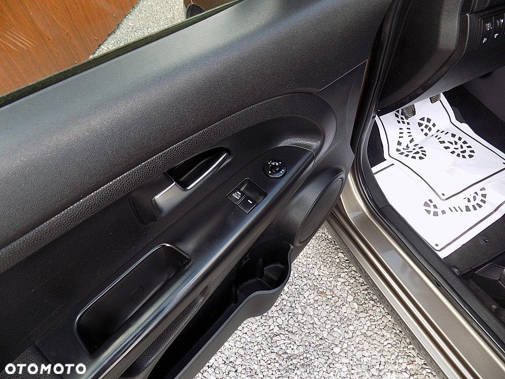 Kia Venga 1.4 blue Comfort - 9