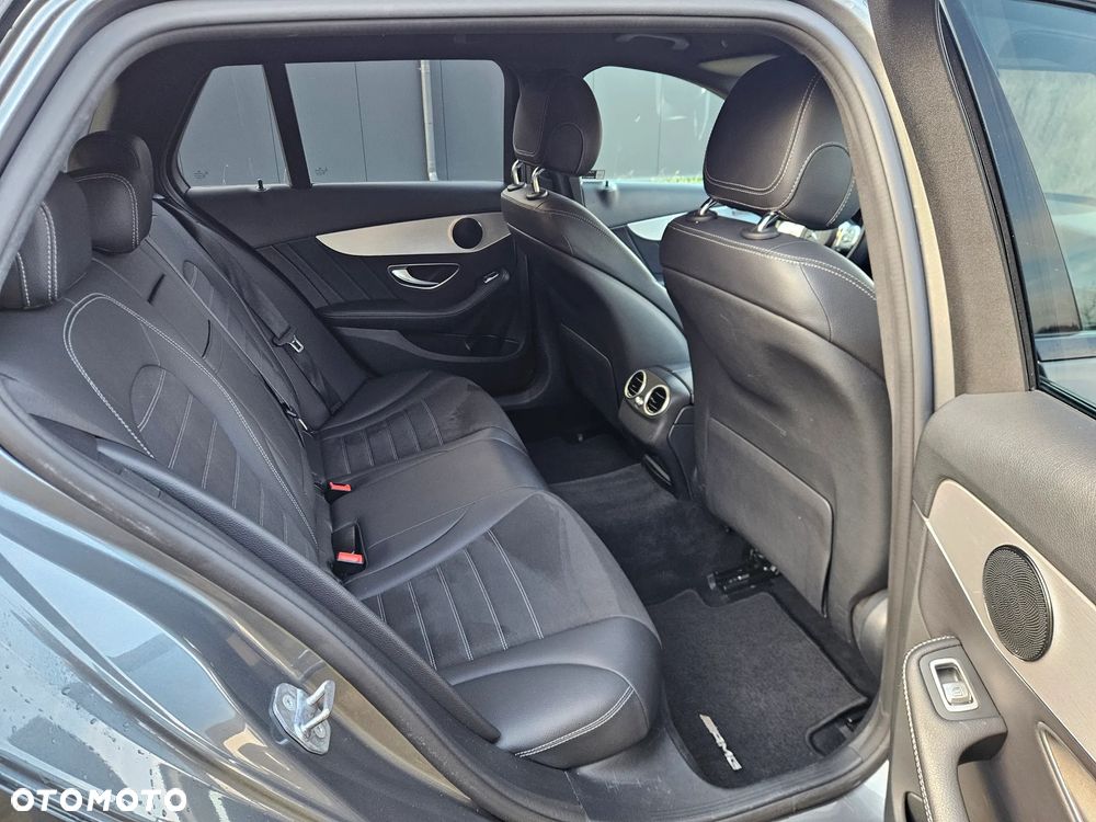 Mercedes-Benz Klasa C 180 9G-TRONIC - 12