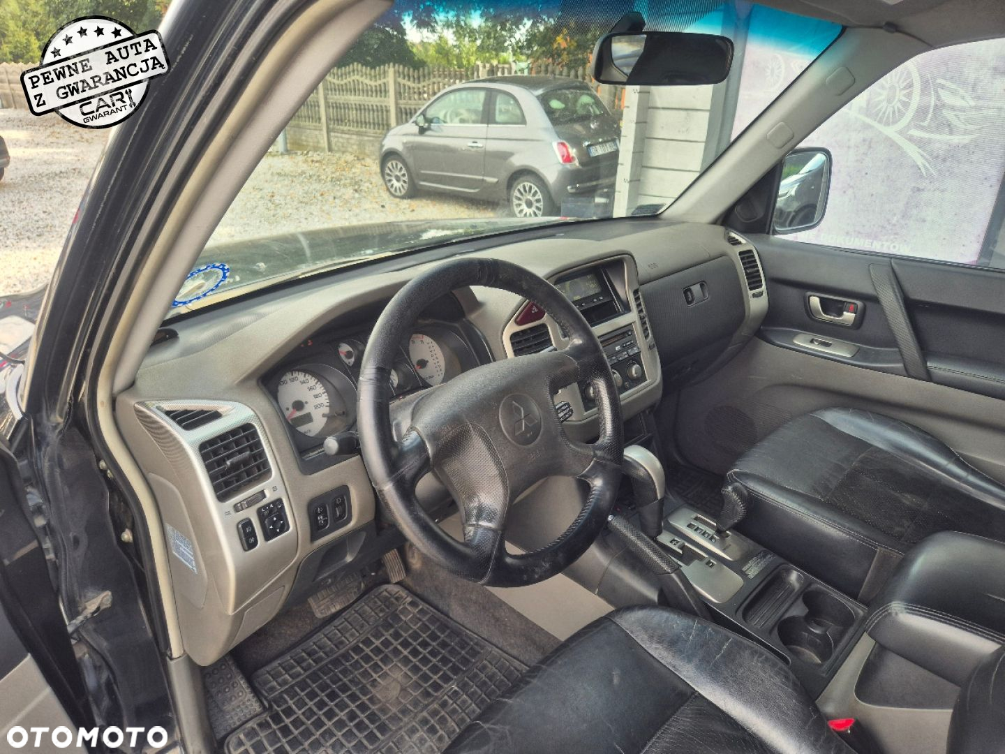 Mitsubishi Pajero - 12