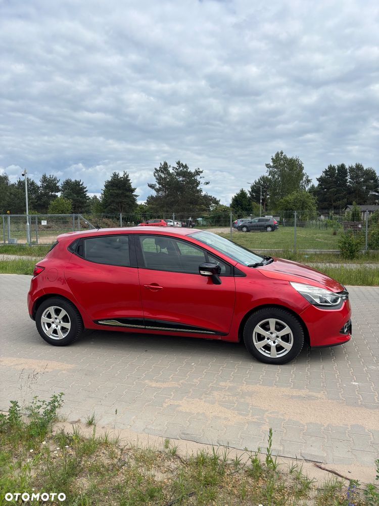 Renault Clio 1.2 16V Life - 5