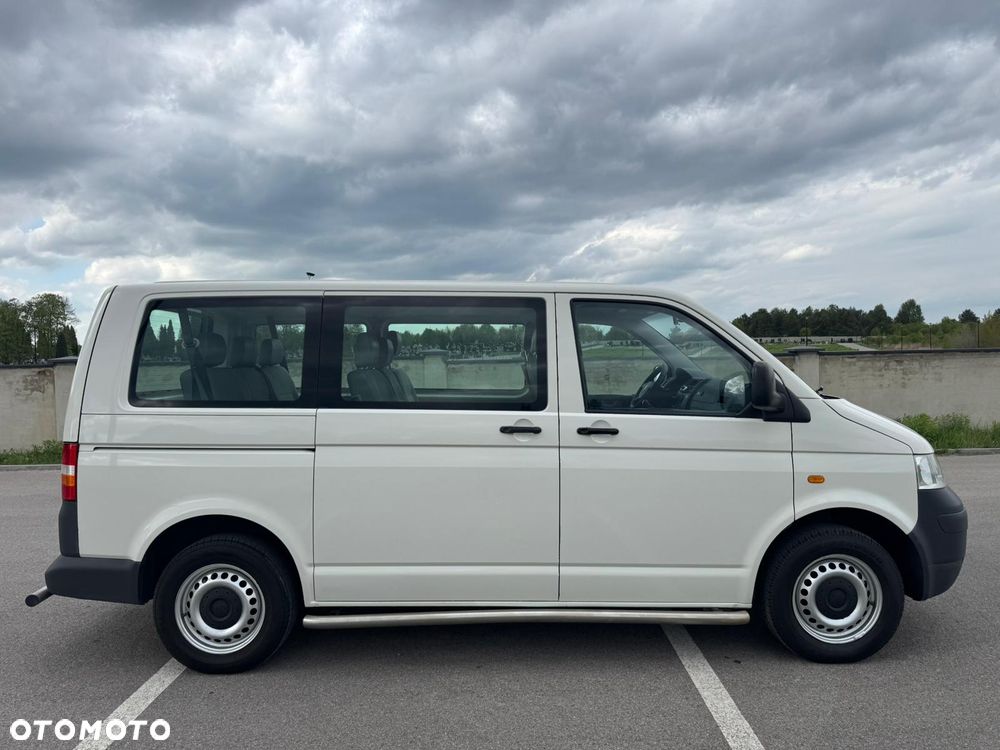 Volkswagen Transporter - 4