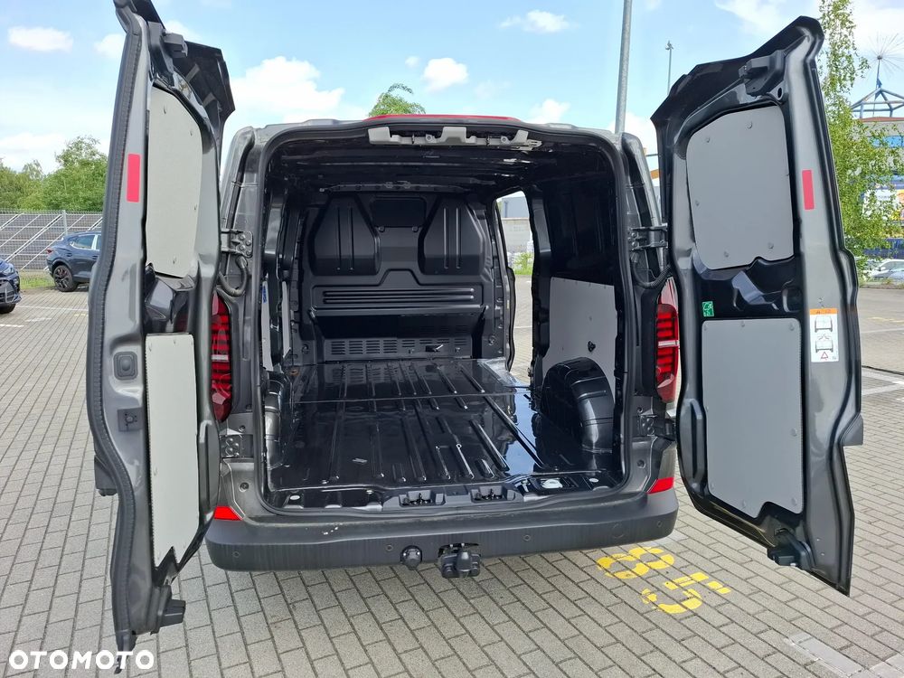 Volkswagen Transporter - 9