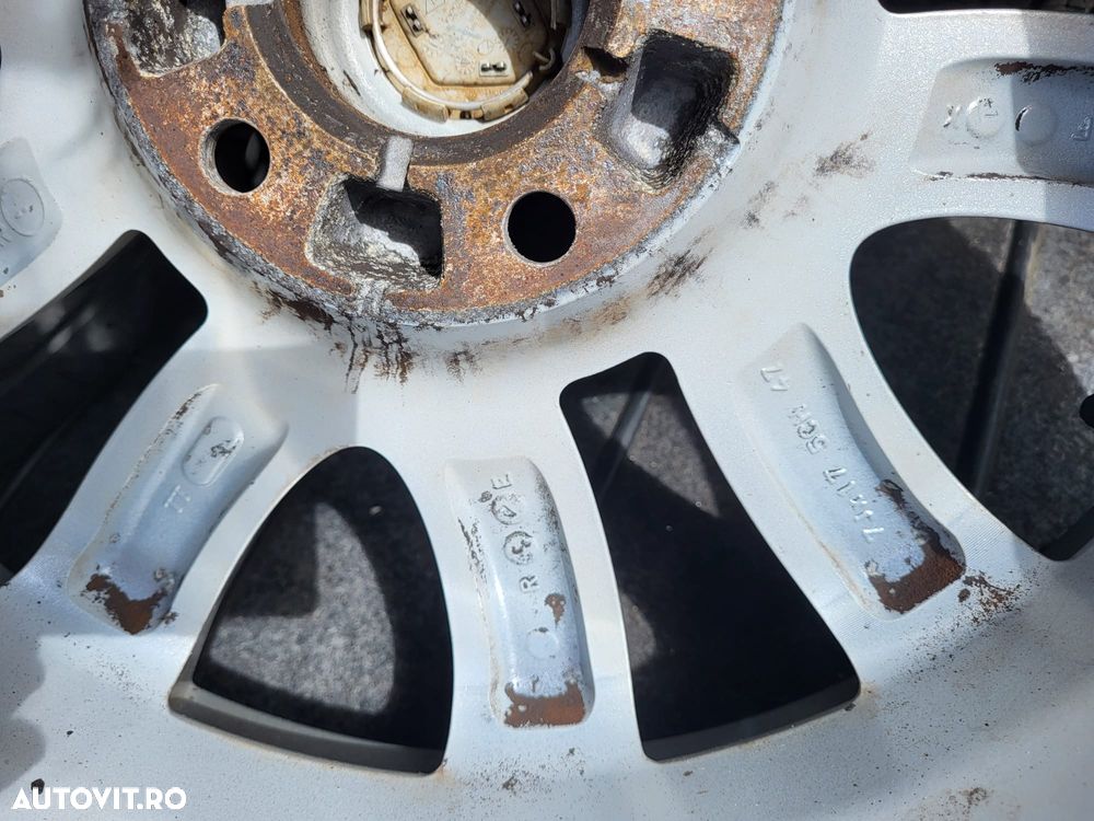 Vand jante aliaj Renault Megan 215/ 50 R17 - 8