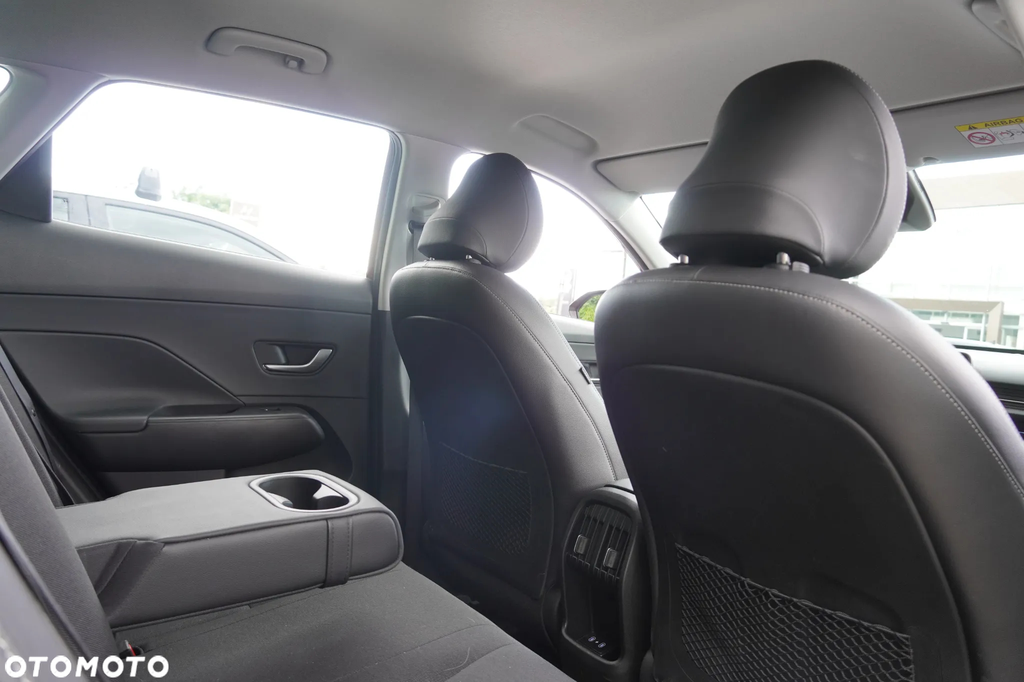 Hyundai Kona - 24