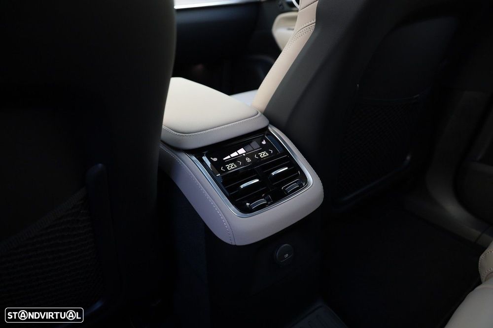 Volvo XC 90 2.0 T8 PHEV Plus Bright AWD - 21