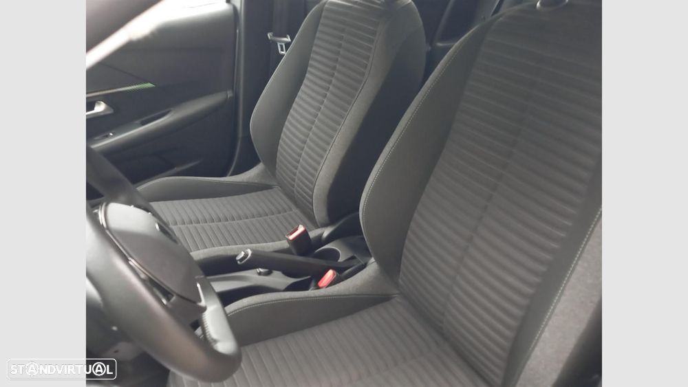 Peugeot 208 1.2 PureTech Active - 13